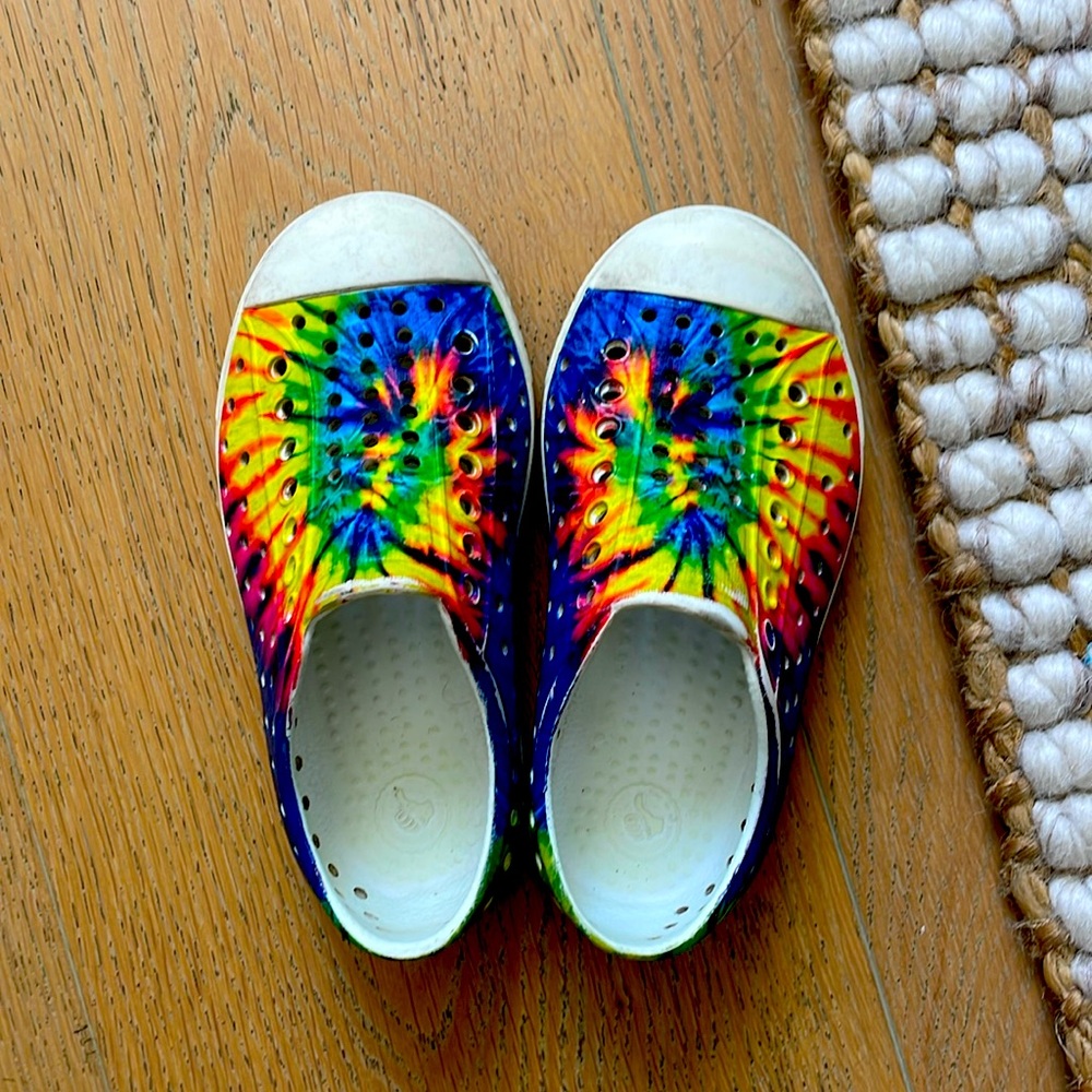 Kid shoes size 9